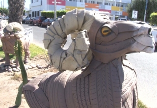 ROBAN ESCULTURA DE BORREGO CIMARRí“N EN ENSENADA