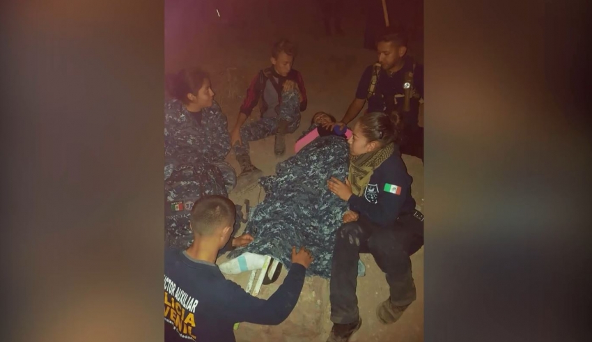 Mujer fue rescatada por policí­as juveniles en el Cerro Colorado.