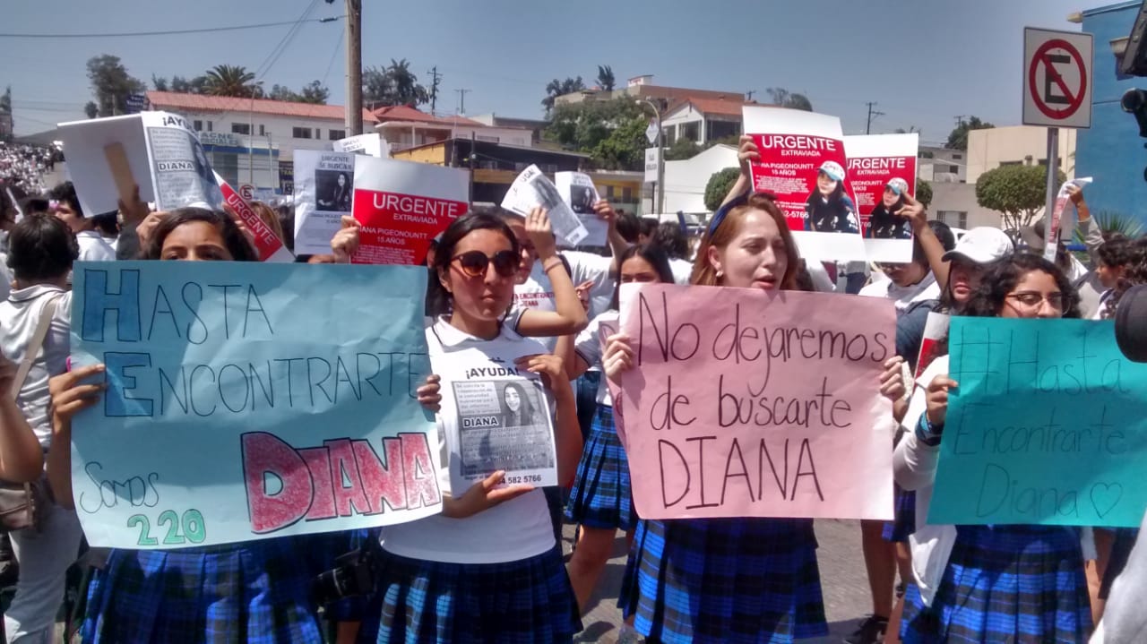 Impotencia y coraje en la marcha por Diana Pigeonountt