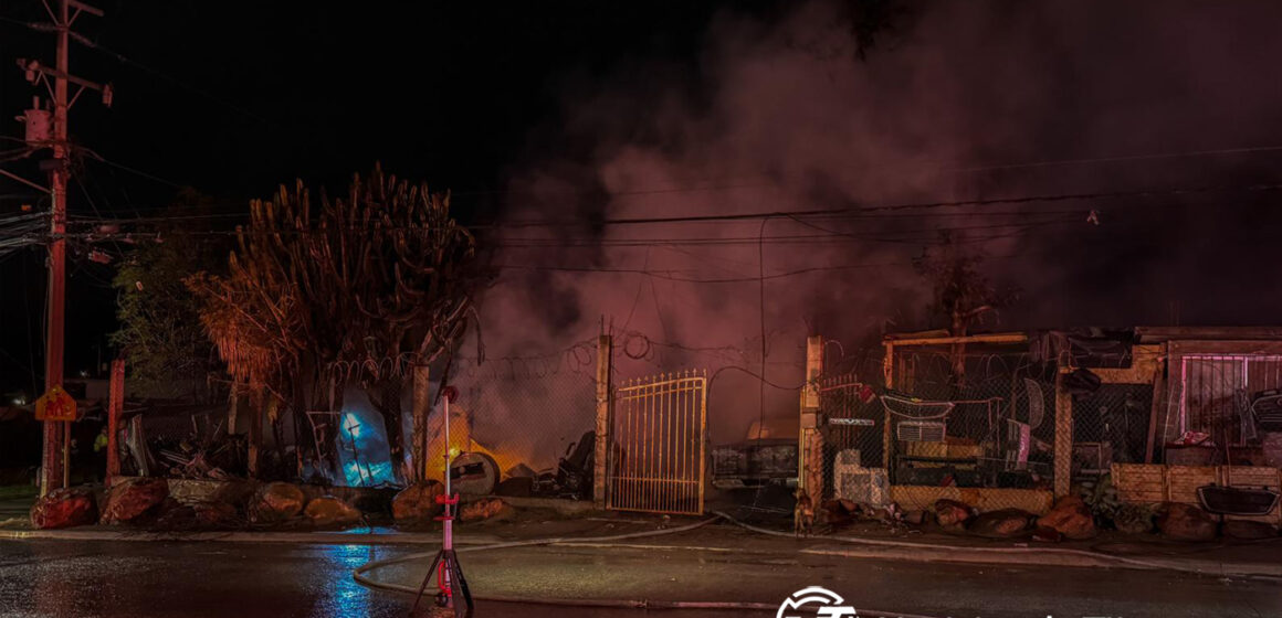 Casa y vehículo se incendian en colonia Altiplano