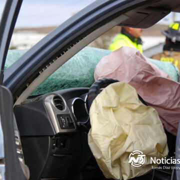 Patrulla municipal provoca fuerte accidente en el bulevar 2000