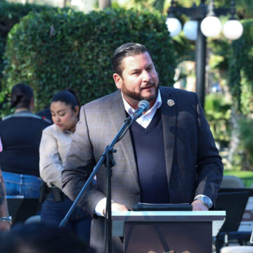 2 Encabeza Ismael Burgueño ceremonia por el 219 aniversario del Natalicio de Benito Juárez