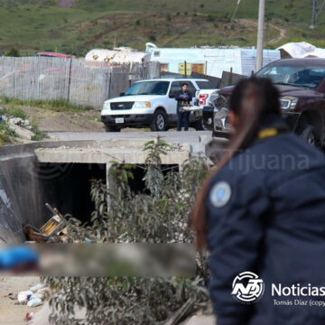 Mujer pierde la vida tras ser arrollada por una camioneta en Urbi Villas del Prado