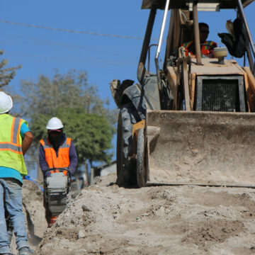 1 Avanza CESPT en obra de introducción de agua potable en el Ejido Lázaro Cárdenas