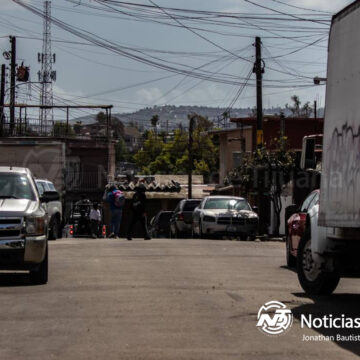 1 Balean a tijuanense en la colonia 70-76