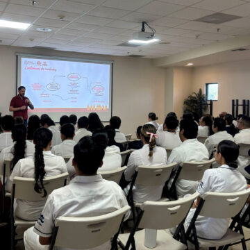 DIF BC ofrece plática sobre “Familias de Corazón”