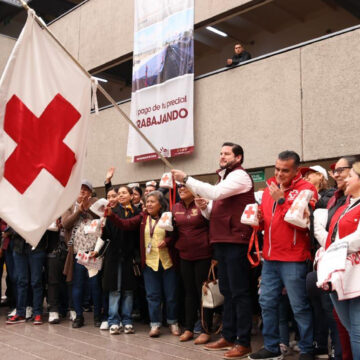2 Da presidente municipal Ismael Burgueño banderazo de arranque al Boteo Masivo Cruz Roja 2025