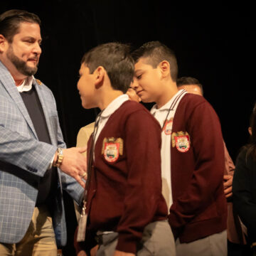 2 Encabeza Ismael Burgueño la presentación del concurso “Infancia en la Presidencia”