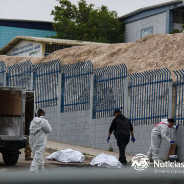 2 Hallan dos cuerpos carbonizados frente a primaria en Real de San Francisco II