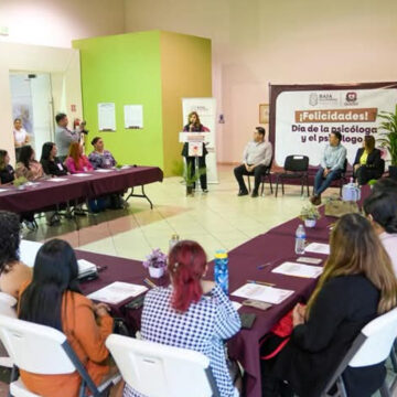 DIF BC impulsa capacitación a sus colaboradores del área psicológica