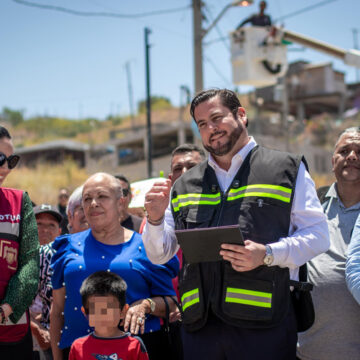 Gobierno Municipal lleva “Tijuana: Ciudad Limpia” a colonia Los Alcatraces