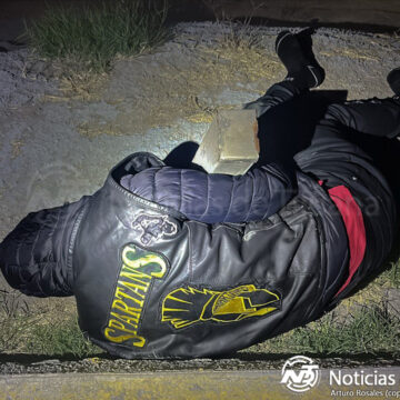 1 Una piedra en la vía provoca la muerte de un motociclista