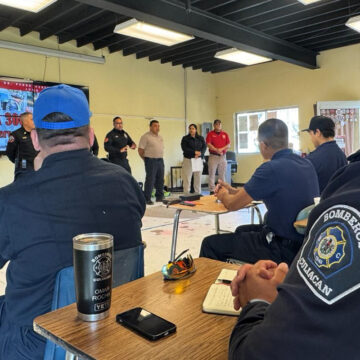 Brindan capacitación especializada a bomberos de distintos estados