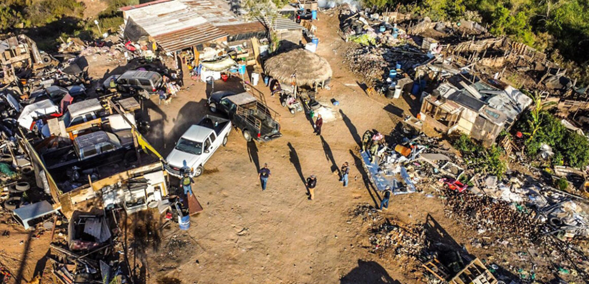 1 Fiscalía de Tijuana asegura 10 vehículos durante cateo