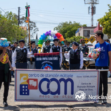 CAM de Educación Especial promueve la inclusión con desfile y coronación en la colonia ITR