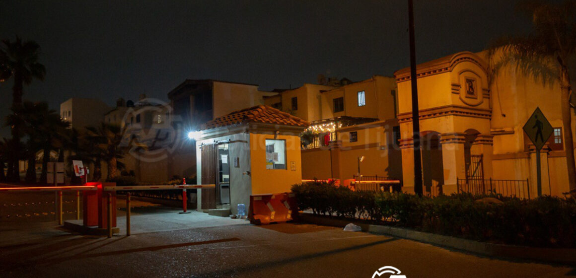 2 Hombre es asesinado por disputa de estacionamiento en Barcelona Residencial