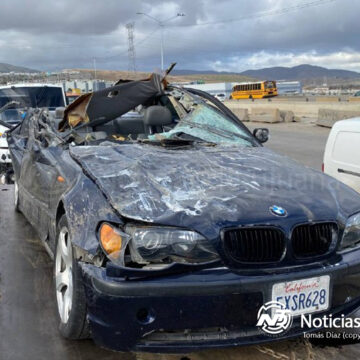 BMW se impacta contra camión de Settepi en el bulevar 2000