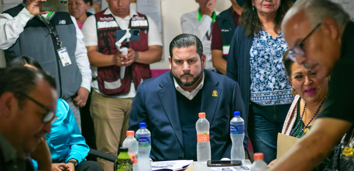 4 Realiza Ismael Burgueño recorrido por edificio de Correos de México