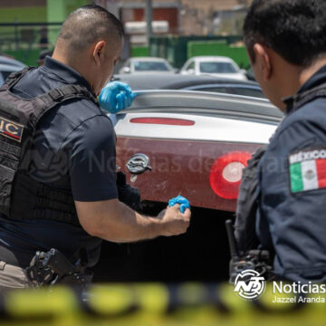 Localizan vehículo vinculado a robo con violencia en Plaza Gran Florido