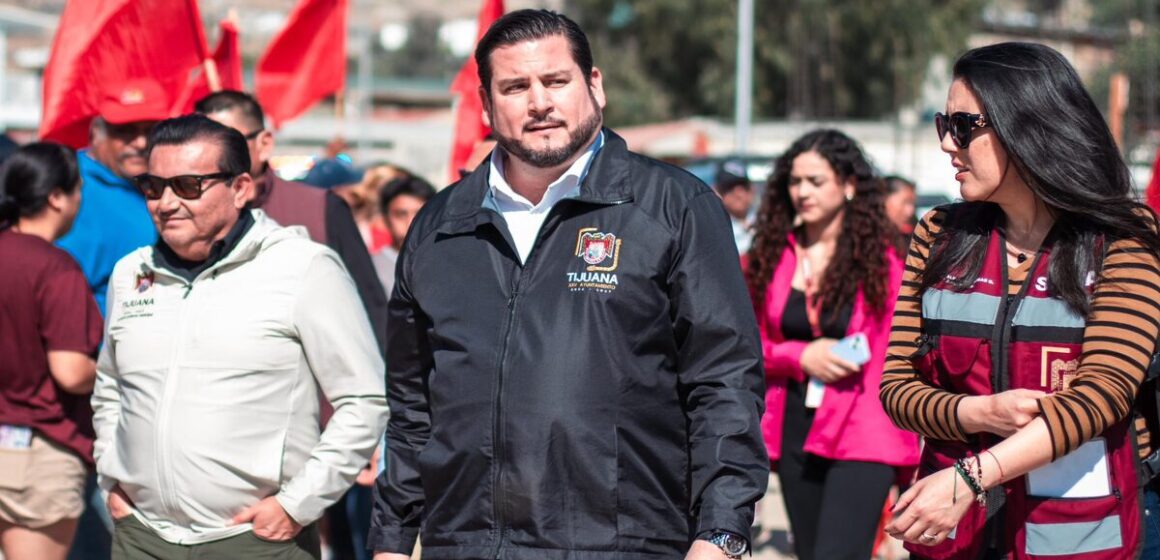 497845736_1230457885199029_225335820851389058_n Ismael Burgueño se posiciona entre los 10 alcaldes mejor evaluados del país