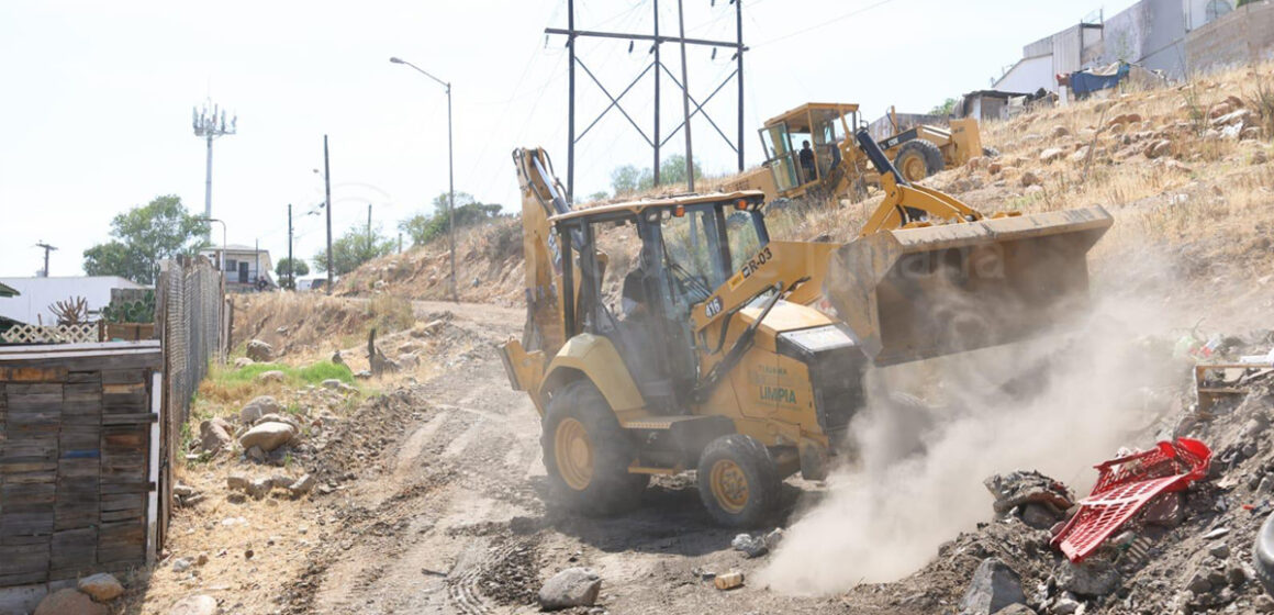 4r4t4t4t Vecinos de Otay Centenario celebran limpieza de su colonia
