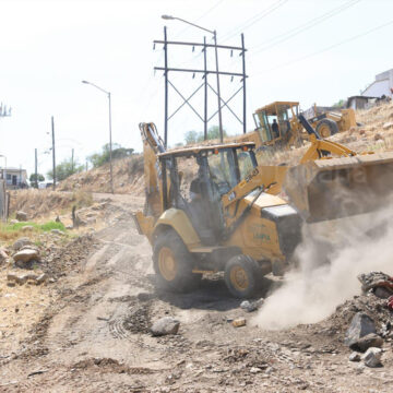 Vecinos de Otay Centenario celebran limpieza de su colonia 