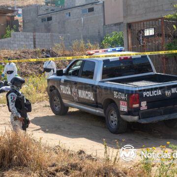 Delincuentes abandonan cuerpo sin vida, amarrado y con una bolsa en la cabeza
