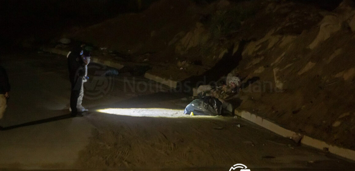 8 Localizan cadáver dentro de una bolsa en el bulevar 2000