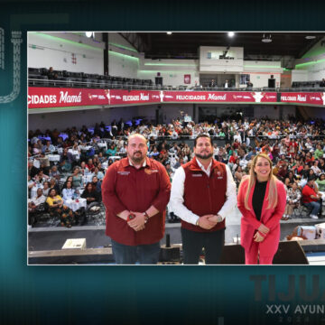 Celebra Ayuntamiento de Tijuana a madres de familia líderes de comunidades