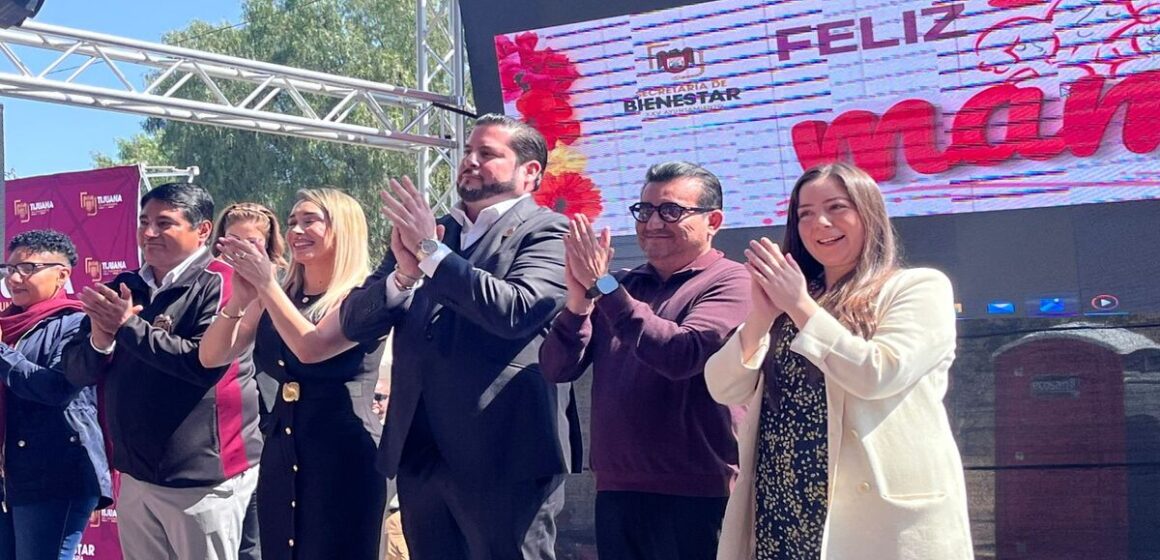 jgjg (2) Burgueño celebra a las madres y anuncia obras prioritarias en la zona Este de Tijuana