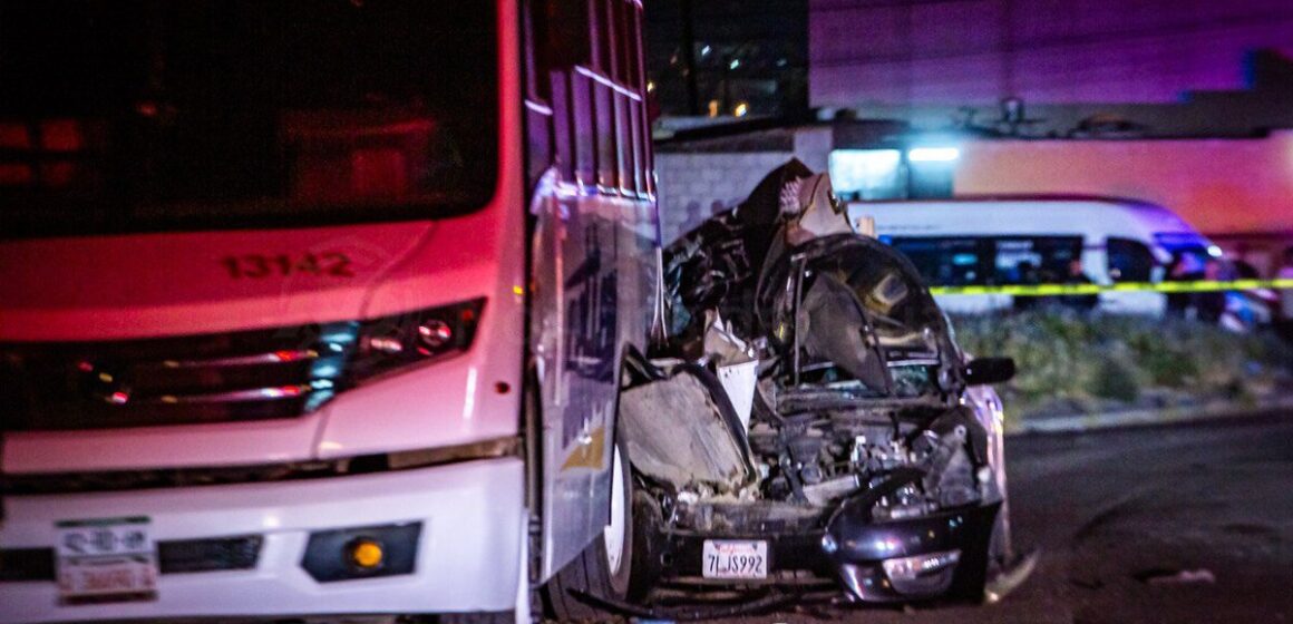 photo_4947594006649482957_y Accidente en Parajes del Valle deja una mujer sin vida y un joven detenido