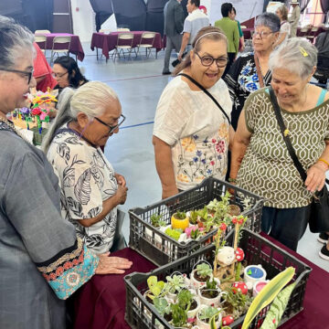 1 DIF BC realiza foro sobre toma de conciencia en abuso y maltrato a la vejez