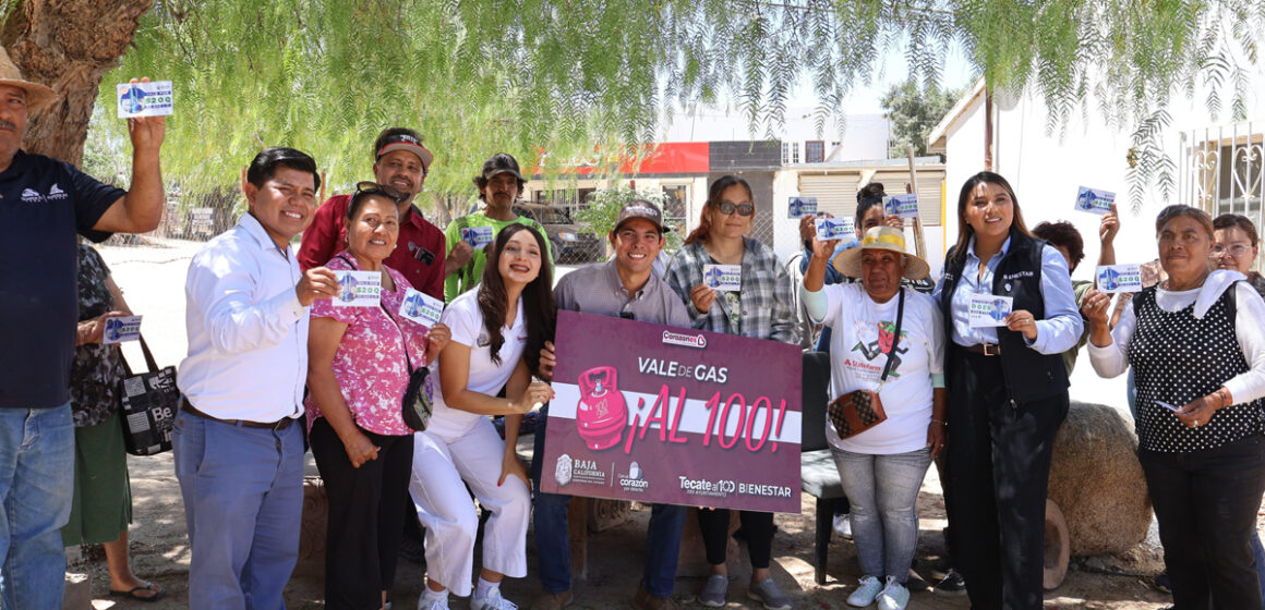 Gobierno de Tecate lleva apoyos de gas a familias de la zona rural