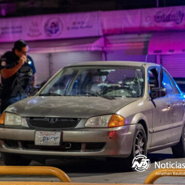 Mujer de 25 años es ejecutada a balazos en su vehículo en Tijuana