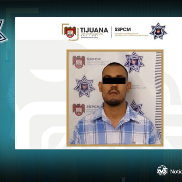 Policía Municipal detiene a sujeto por tirar basura; tenía orden de aprehensión