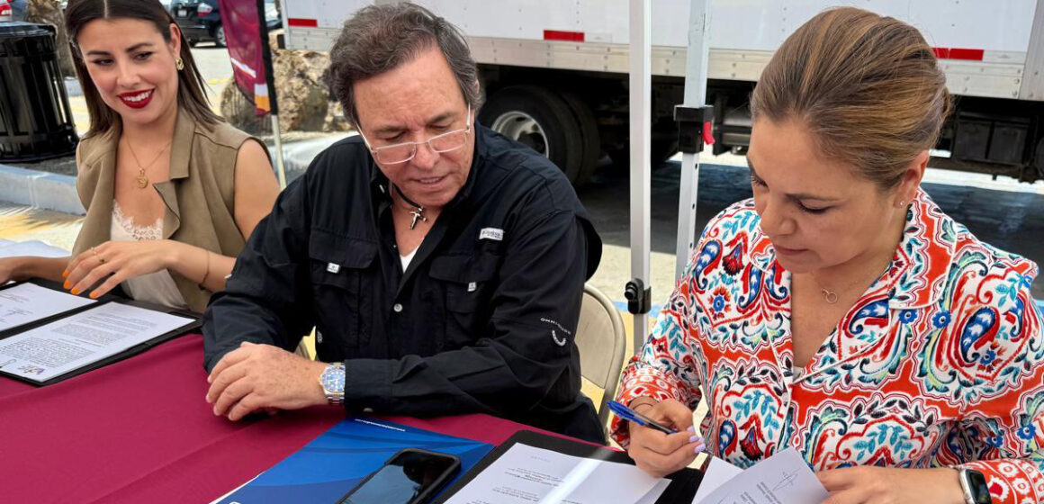 10 Firma DIF Tijuana convenio de colaboración con distribuidora Rembao