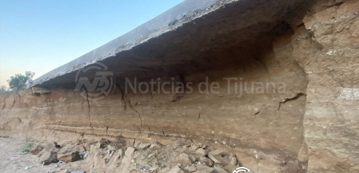 Residentes denuncian hundimiento en bulevar 2000