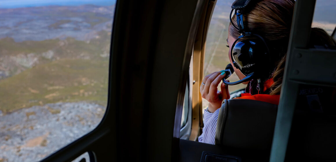 3 Supervisa gobernadora marina del pilar la zona del incendio Guadalajara 2 en Tecate