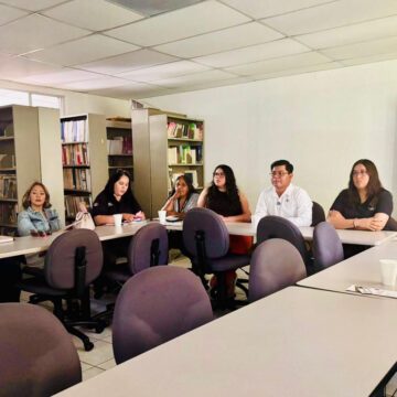 Gobierno de Tecate mejora atención ciudadana con capacitación en “TKTIENDE”