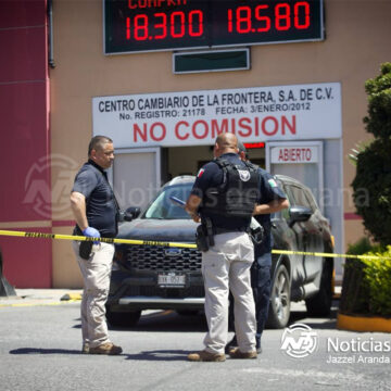 Delincuentes asaltan a mano armada a ciudadano tras salir de casa de cambio