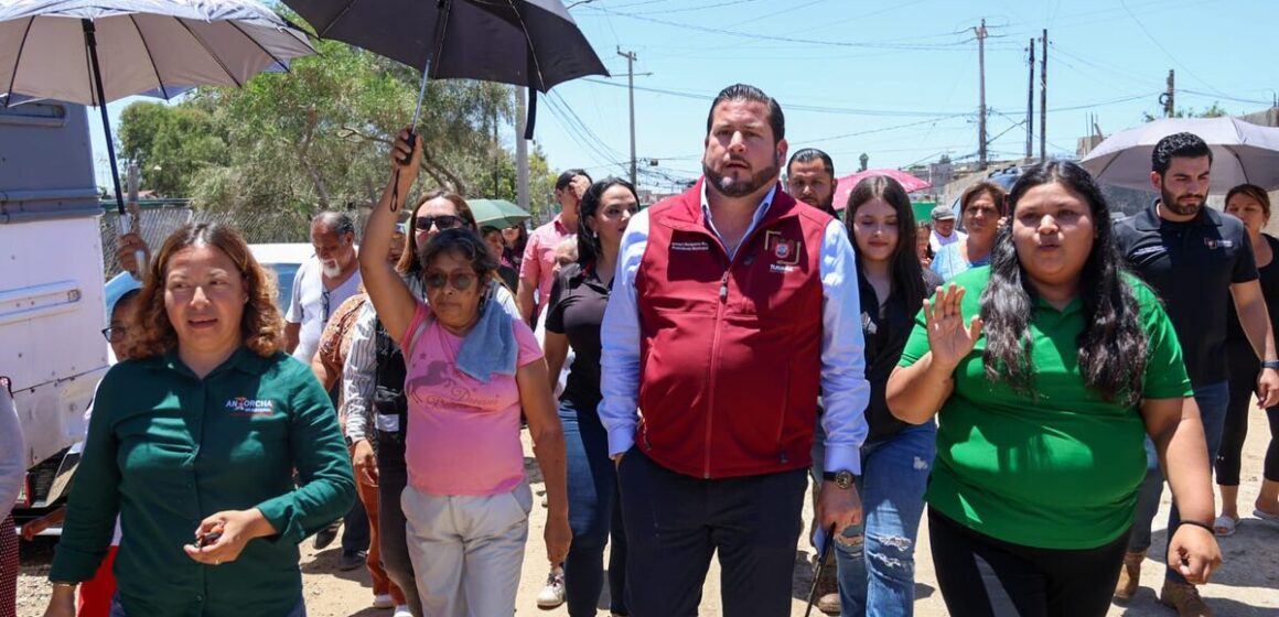 Ismael Burgueño arranca rehabilitación de vialidades en tres colonias de Tijuana