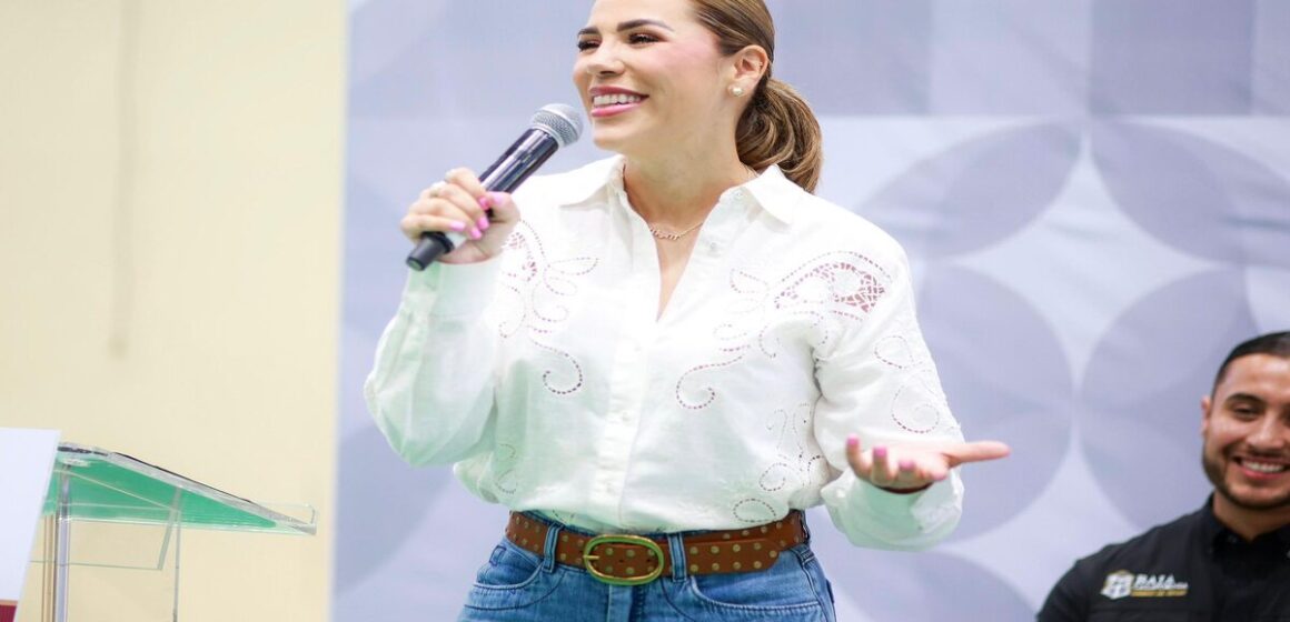 Marina del Pilar formaliza nombramiento de “Lumy” Ríos como su secretaria particular