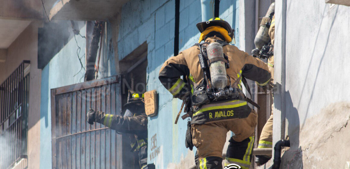 Incendio en Vista Alamar deja un saldo de un muerto y un lesionado