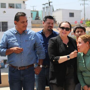 Regidor Arturo Aguirre encabeza jornada de limpieza en El Refugio como parte del programa “Tijuana: Ciudad Limpia”