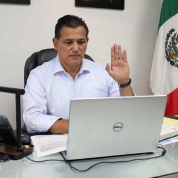 Regidor apoya donación de predios para preparatoria