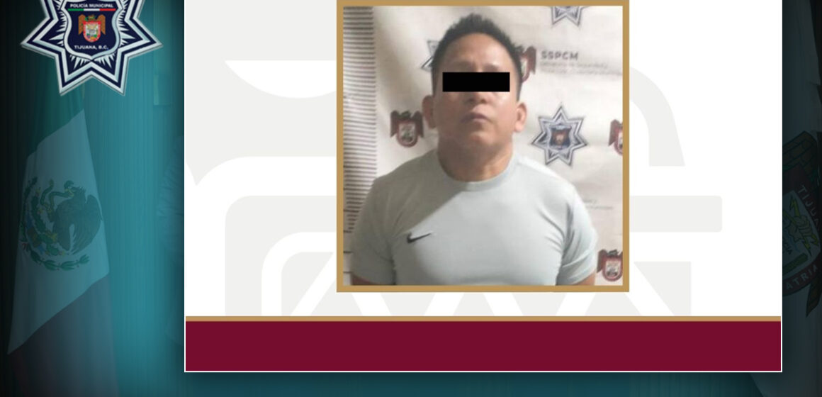 Asegura Policía Municipal a sujeto que irrumpió desnudo en un domicilio en Tijuana