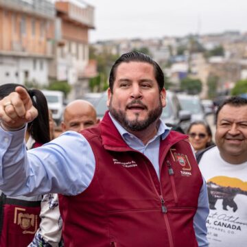 Continúan los recorridos del alcalde Ismael Burgueño con el programa “Tijuana, Ciudad Limpia”