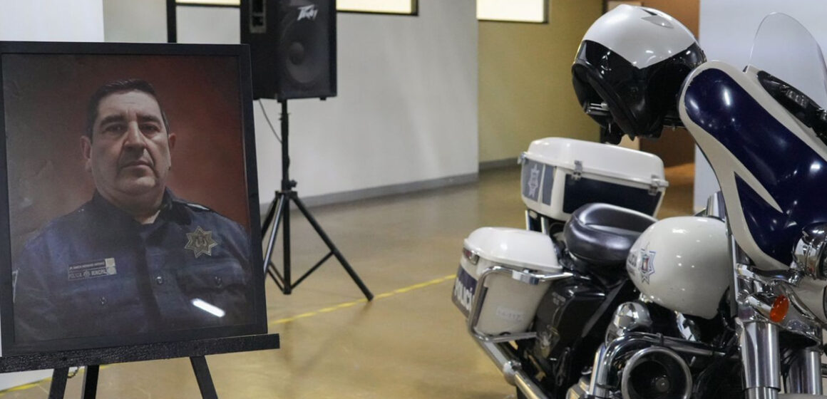 Despiden con honores al oficial de tránsito Antonio García Medrano