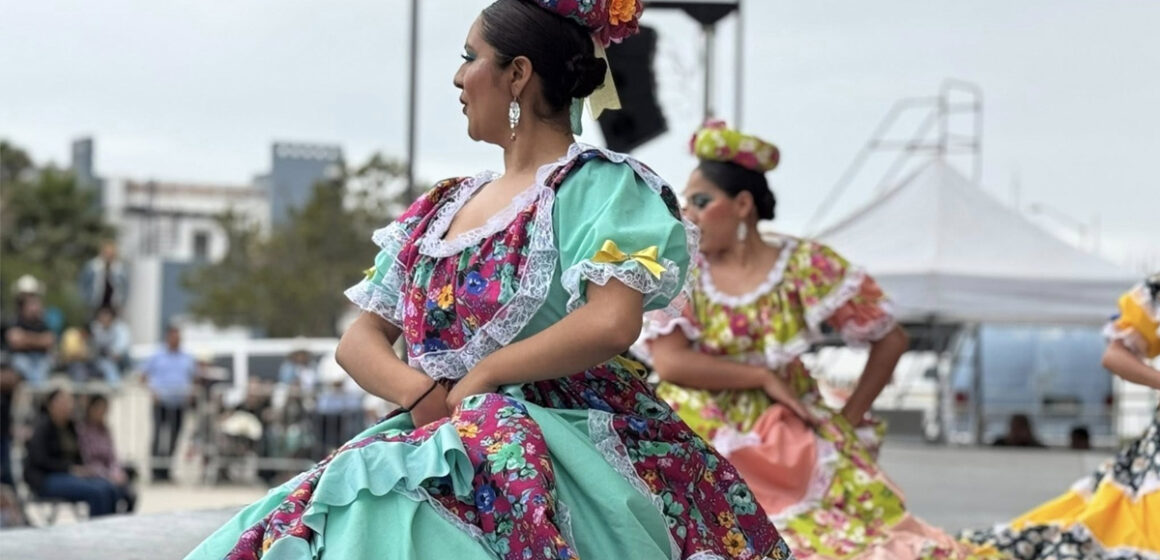 CEART llevó a cabo la 5.ª edición de la lunada vaquera: “celebrando nuestra identidad”