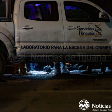 web Localizan cuerpo completamente carbonizado en vehículo incendiado